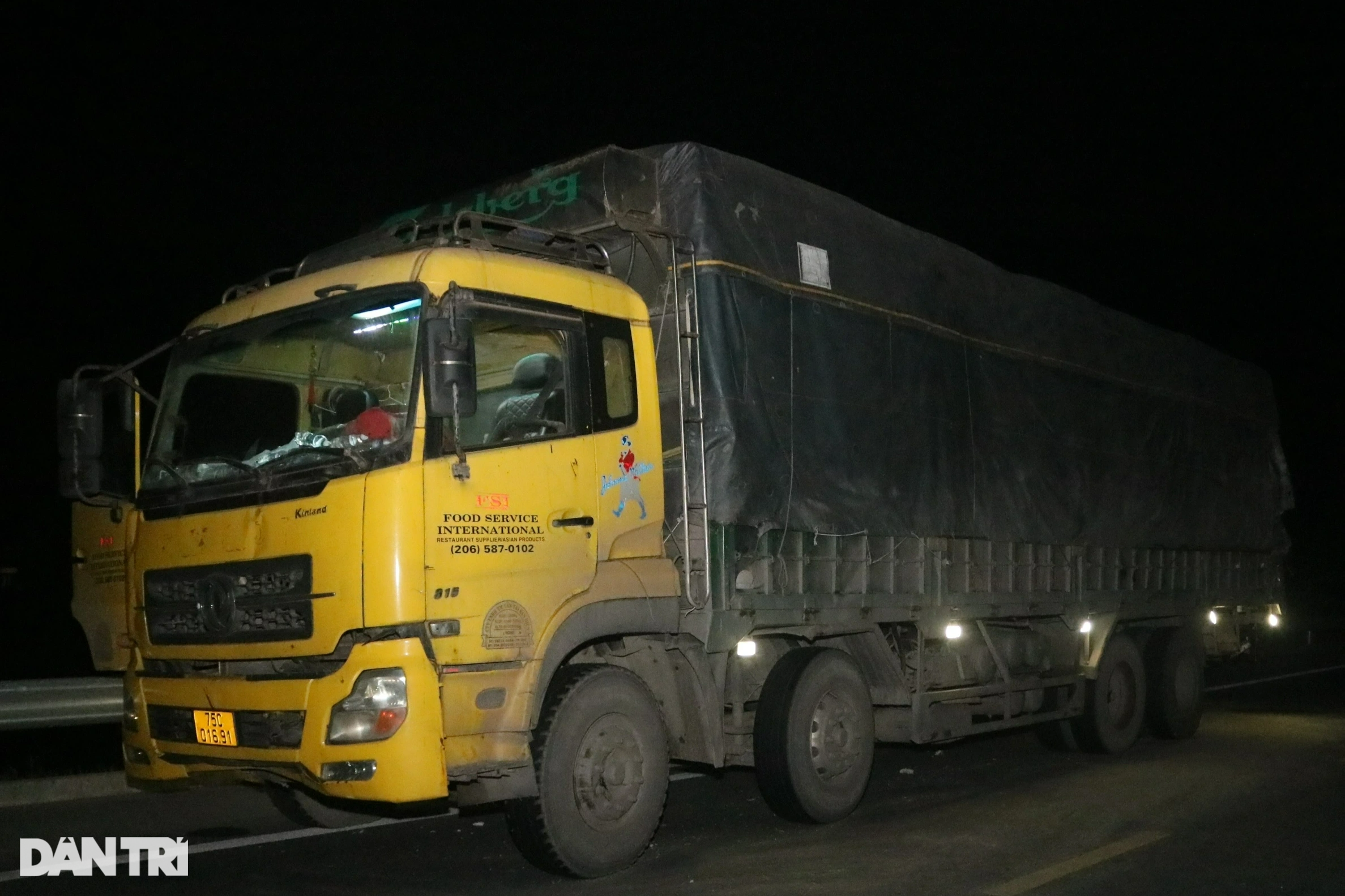 Vụ tai nạn trên cao tốc Cam Lộ - La Sơn: Nhiều người bị hất văng trong xe - 3