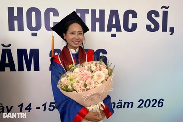 Cuộc điện thoại đầy nước mắt và ngày đặc biệt sau 4 năm của nữ sinh Đắk Lắk