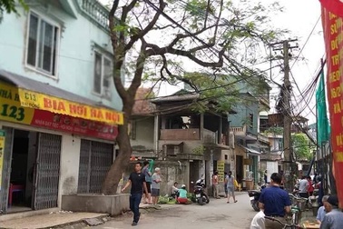 Hà Nội: Đã bắt được nghịch tử đâm bố đẻ tử vong