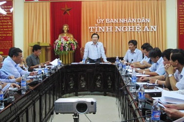 Họp khẩn đối phó với bão số 4