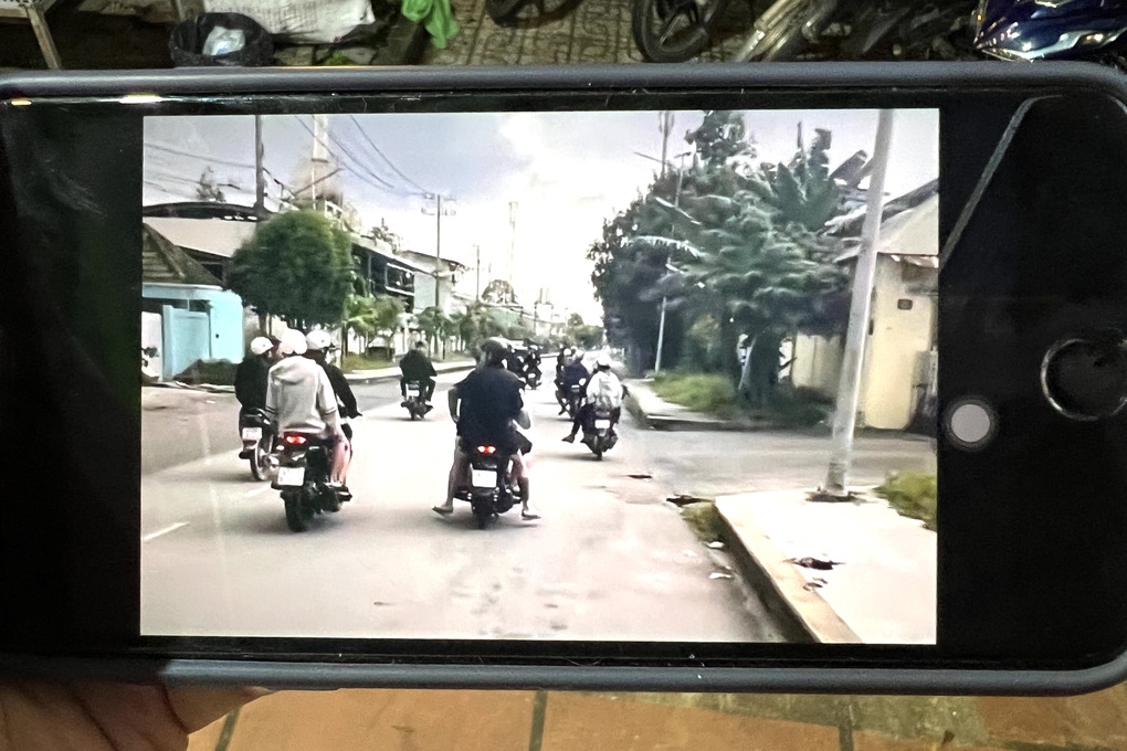 Truy tìm nhóm thanh niên náo loạn khu công nghiệp ở TPHCM - 1