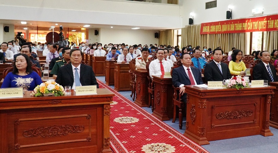 Xây dựng Cần Thơ văn minh, hiện đại mang đậm văn hóa vùng sông nước - 1 Xây dựng Cần Thơ văn minh, hiện đại mang đậm văn hóa vùng sông nước - 1