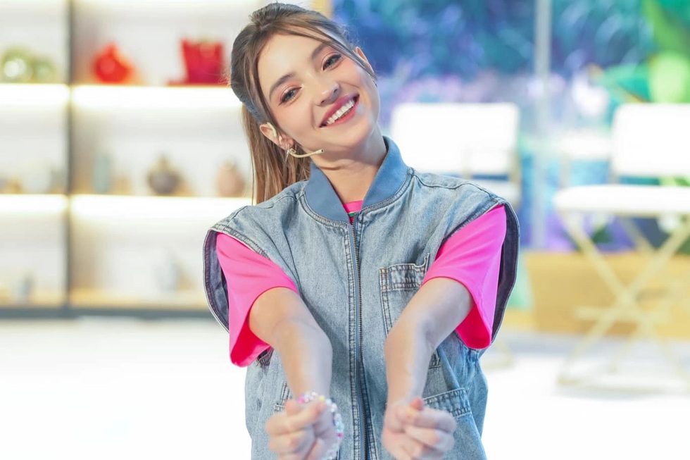 Điều bất ngờ ở Việt Nam khiến cô gái Nga xinh đẹp quyết định không về nước - 6