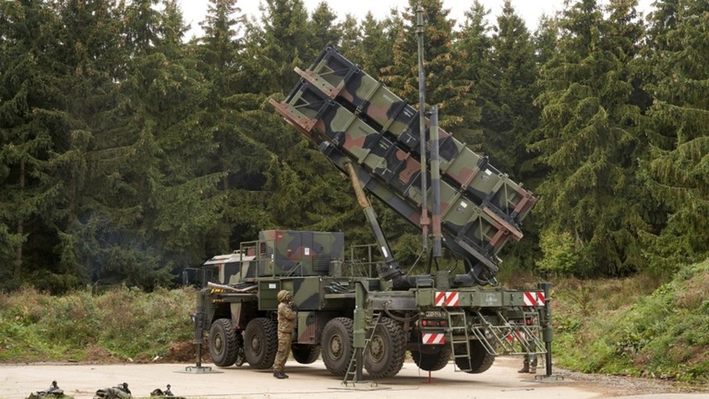 Đức tính mua Patriot của Mỹ để chuyển cho Ukraine? - 1 Đức tính mua Patriot của Mỹ để chuyển cho Ukraine? - 1