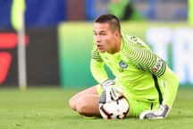 HLV Park Hang Seo sang châu Âu "xem giò" cầu thủ Việt kiều