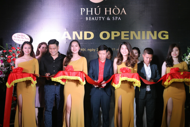 Diễn viên Minh Tiệp mở spa, hội tụ bác sĩ đầu ngành về chăm sóc sắc đẹp