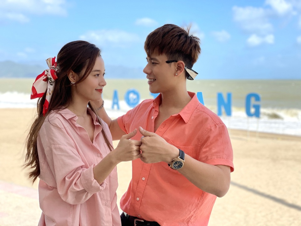 Midu: Nếu không phải là bạn thân sẽ xiêu lòng trước Trần Anh Huy - 2 Midu: Nếu không phải là bạn thân sẽ xiêu lòng trước Trần Anh Huy - 2