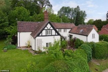 Mua vé xổ số 60 nghìn, trúng liền trang trại trị giá hơn 15 tỷ đồng