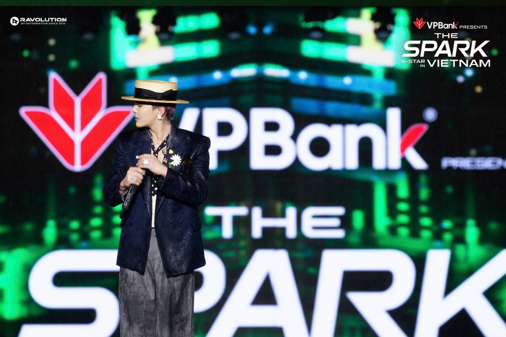 Một thập kỷ VPBank đồng hành cùng nghệ sĩ quốc tế, nâng tầm trải nghiệm khán giả Việt - 2 Một thập kỷ VPBank đồng hành cùng nghệ sĩ quốc tế, nâng tầm trải nghiệm khán giả Việt - 2