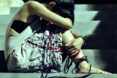 Đau đớn vì “vá” cái ngàn vàng 