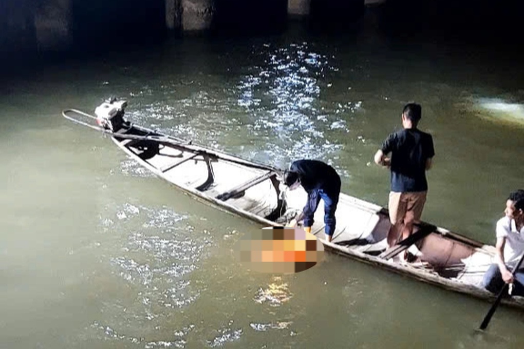 Hai học sinh tiểu học đuối nước tử vong trên sông - 1 Hai học sinh tiểu học đuối nước tử vong trên sông - 1