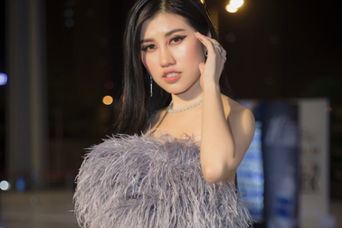 Emily Hồng Nhung nổi bật tại tuần lễ Thời trang Quốc tế Việt Nam