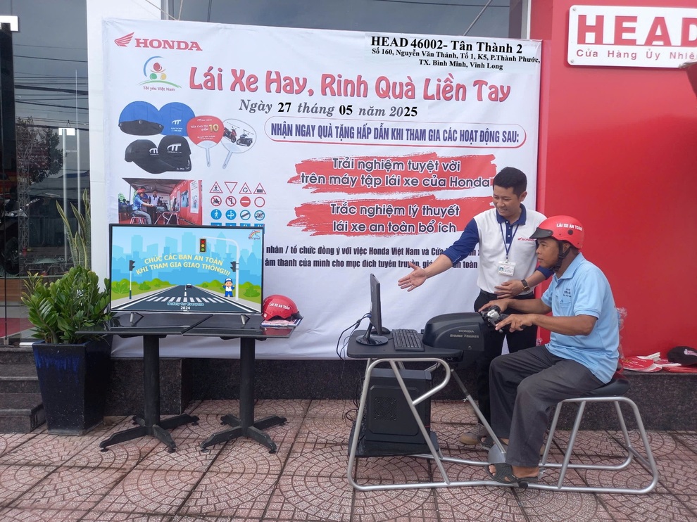 HVN tuyên dương các HEAD xuất sắc nhất quý II trong hoạt động tuyên truyền an toàn giao thông - 4 HVN tuyên dương các HEAD xuất sắc nhất quý II trong hoạt động tuyên truyền an toàn giao thông - 4