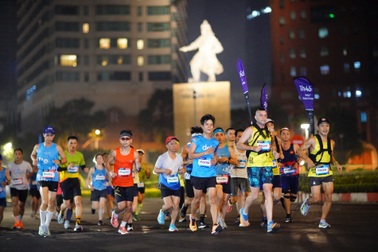 Phạm Thị Hồng Lệ đăng quang tại giải marathon TPHCM năm 2024
