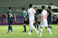 Công nghệ VAR gây tranh cãi ngay trận đầu của V-League 2023-24