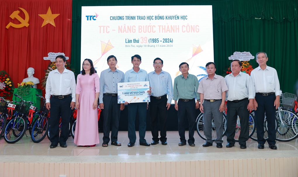 568 suất học bổng đến với học sinh tỉnh Bến Tre - 3 568 suất học bổng đến với học sinh tỉnh Bến Tre - 3