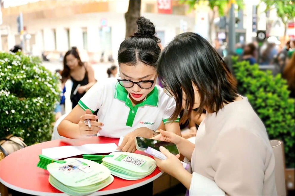 Tiềm năng lớn của thị trường tài chính tiêu dùng Việt Nam - 2 Tiềm năng lớn của thị trường tài chính tiêu dùng Việt Nam - 2