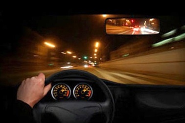 Lái xe trong đêm