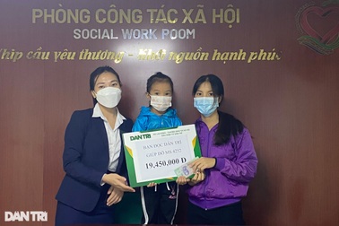 Bạn đọc Dân trí tiếp tục giúp đỡ, bé gái mắc bệnh viêm não sắp xuất viện