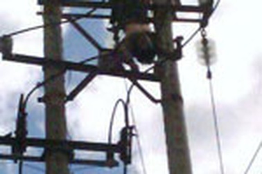 Bị điện cao thế giật hai lần không chết