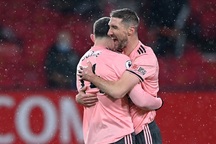 Man Utd 1-2 Sheffield Utd: Địa chấn ở Old Trafford