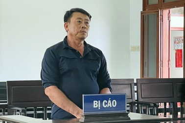 Bán hơn 4,6ha rừng keo của người khác để lấy tiền tiêu xài