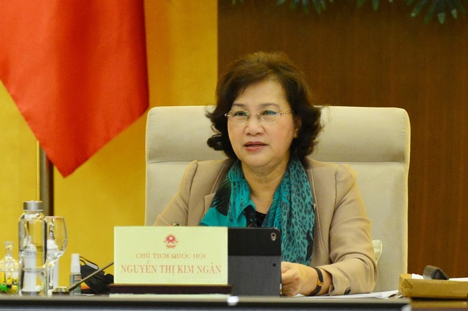 Chủ tịch Quốc hội động viên Phó Thủ tướng “tranh thủ ngủ một chút” - 1 Chủ tịch Quốc hội động viên Phó Thủ tướng “tranh thủ ngủ một chút” - 1