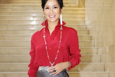 Hồng Nhung trẻ trung dự sự kiện