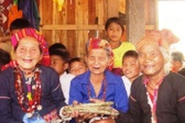 Nét độc đáo trong lễ cưới của người Vân Kiều