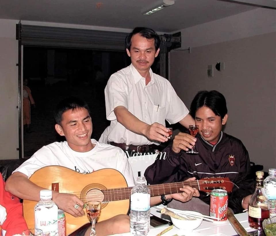 Nhà báo Thái Lan kể về lần đầu Kiatisuk đến với đội bóng của bầu Đức - 1 Nhà báo Thái Lan kể về lần đầu Kiatisuk đến với đội bóng của bầu Đức - 1