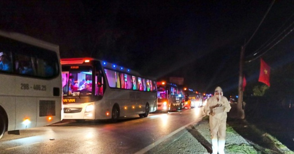 Điện Biên đón hơn 400 công dân trở về từ tâm dịch Bắc Giang - 1 Điện Biên đón hơn 400 công dân trở về từ tâm dịch Bắc Giang - 1