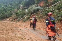 Huy động lực lượng và phương tiện tốt nhất đi cứu nạn ở Rào Trăng 3