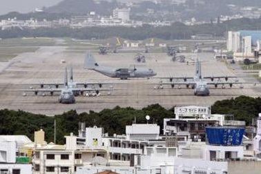 Chính phủ liên minh Nhật Bản rạn nứt vì căn cứ Mỹ