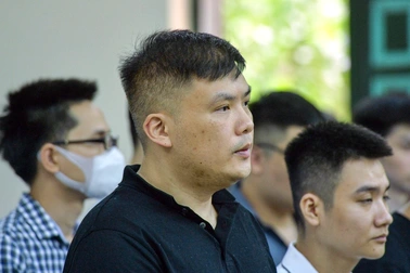 "Trùm" đường dây đánh bạc nghìn tỷ khai xe Porsche là của nhà vợ