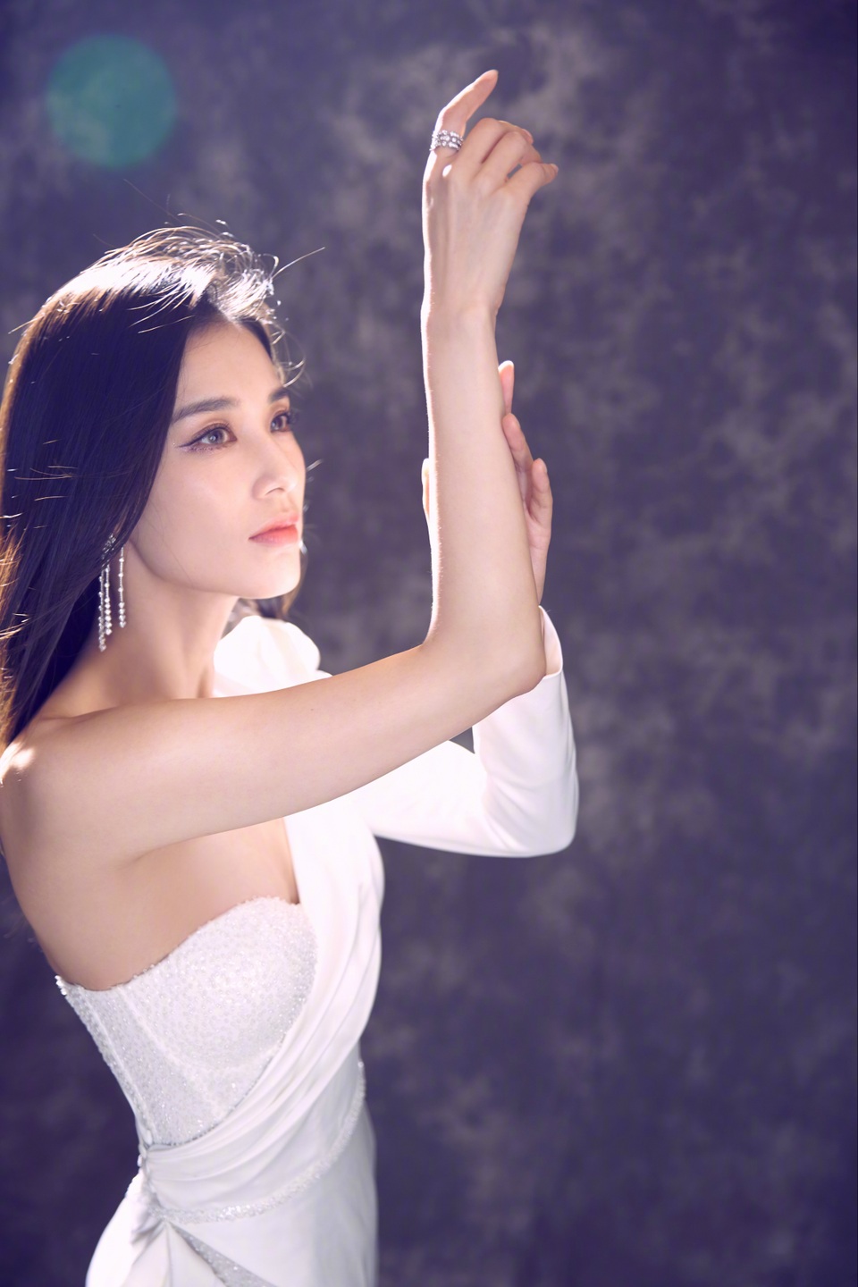 Huỳnh Thánh Y: Từ rạn nứt với Châu Tinh Trì tới “nàng dâu bạc tỷ” - 12 Huỳnh Thánh Y: Từ rạn nứt với Châu Tinh Trì tới “nàng dâu bạc tỷ” - 12