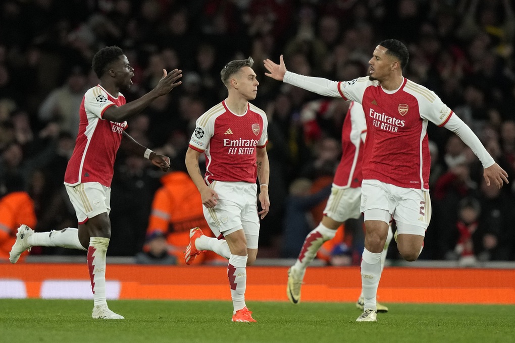 Rượt đuổi kịch tính, Arsenal hòa hú vía trước Bayern Munich - 1 Rượt đuổi kịch tính, Arsenal hòa hú vía trước Bayern Munich - 1