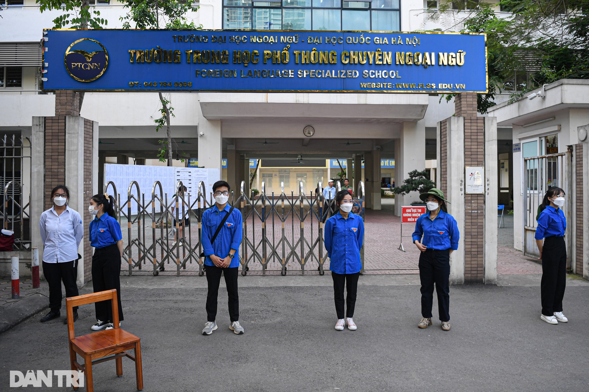 Thí sinh một mình một phòng ở kỳ thi căng thẳng vào lớp 10 trường chuyên HN - 5 Thí sinh một mình một phòng ở kỳ thi căng thẳng vào lớp 10 trường chuyên HN - 5