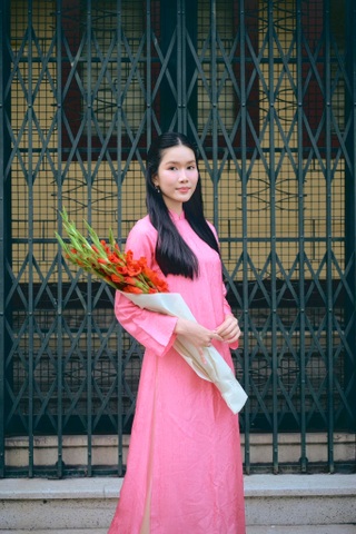 "Á hậu giỏi tiếng Pháp" học tiến sĩ ở tuổi 27, viên mãn bên chồng tri thức - 2