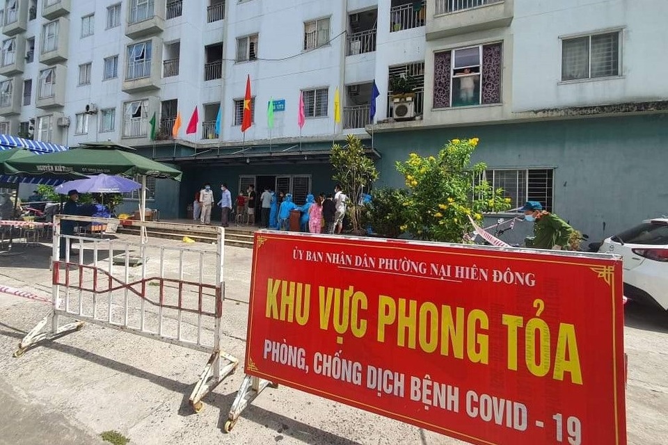 Nhân viên quán bar dương tính, Đà Nẵng lấy mẫu xét nghiệm 500 người dân - 1 Nhân viên quán bar dương tính, Đà Nẵng lấy mẫu xét nghiệm 500 người dân - 1