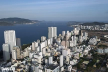 Choáng ngợp với những khối nhà cao tầng mọc san sát ven biển Nha Trang