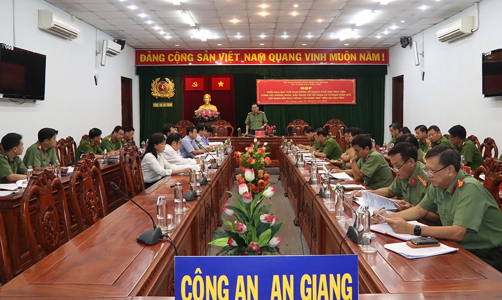Đại tá Đinh Văn Nơi nhận nhiệm vụ đặc biệt - 3 Đại tá Đinh Văn Nơi nhận nhiệm vụ đặc biệt - 3