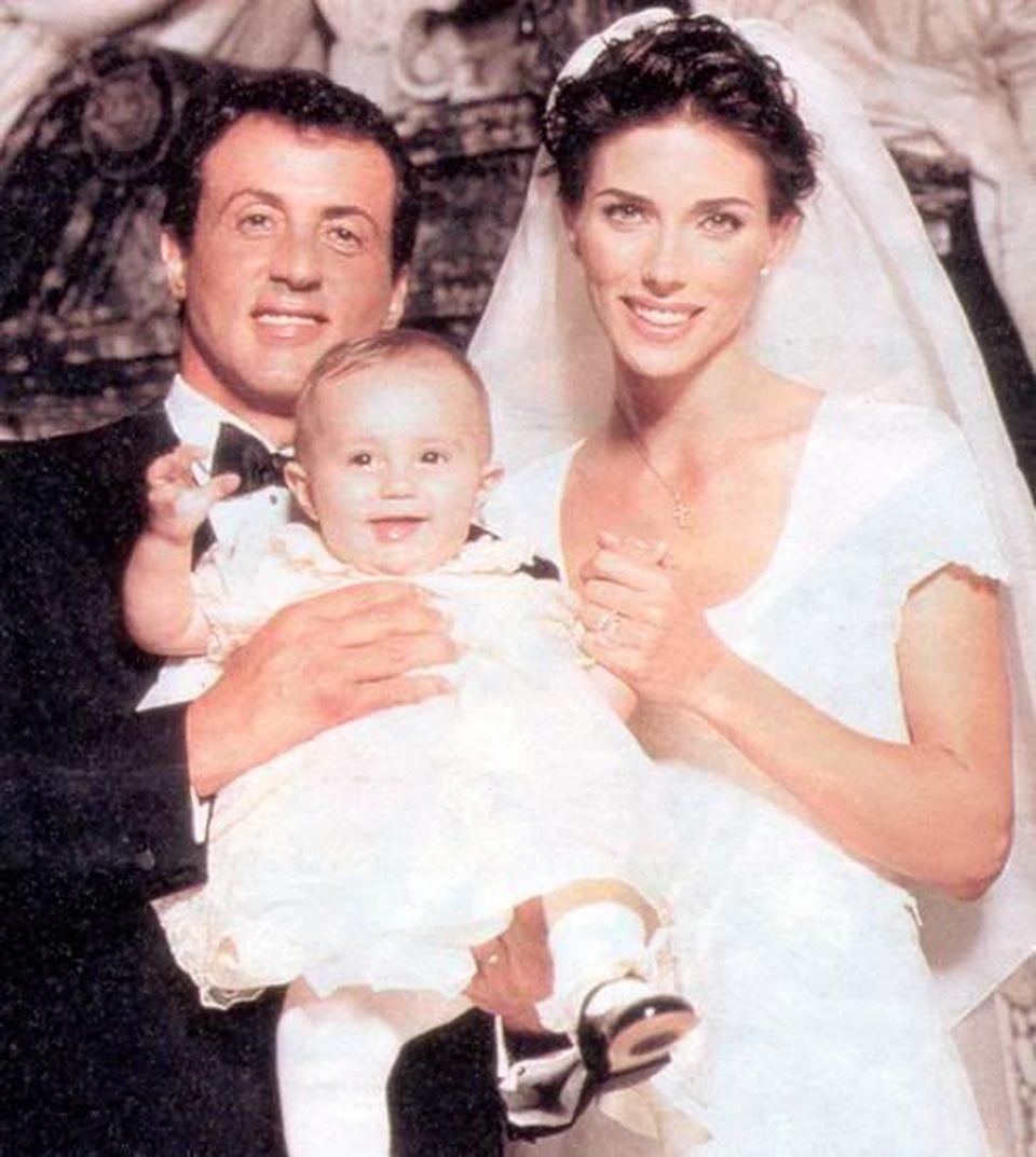 Ảnh hiếm về Rambo Sylvester Stallone và vợ kém 22 tuổi - 1 Ảnh hiếm về Rambo Sylvester Stallone và vợ kém 22 tuổi - 1