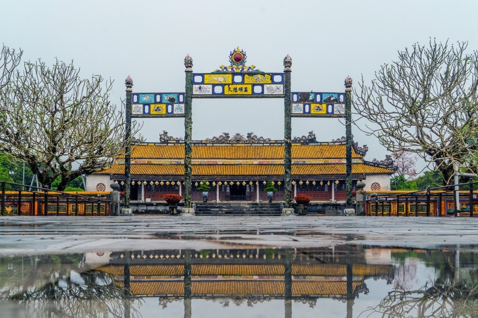 Khai quật khảo cổ ngôi điện đặt ngai vàng 13 đời vua Nguyễn - 4 Khai quật khảo cổ ngôi điện đặt ngai vàng 13 đời vua Nguyễn - 4