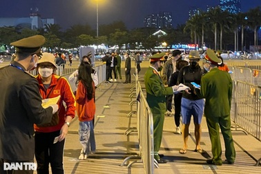 Bộ Công an hướng dẫn khán giả vào sân xem trận Ả Rập Xê Út - Việt Nam