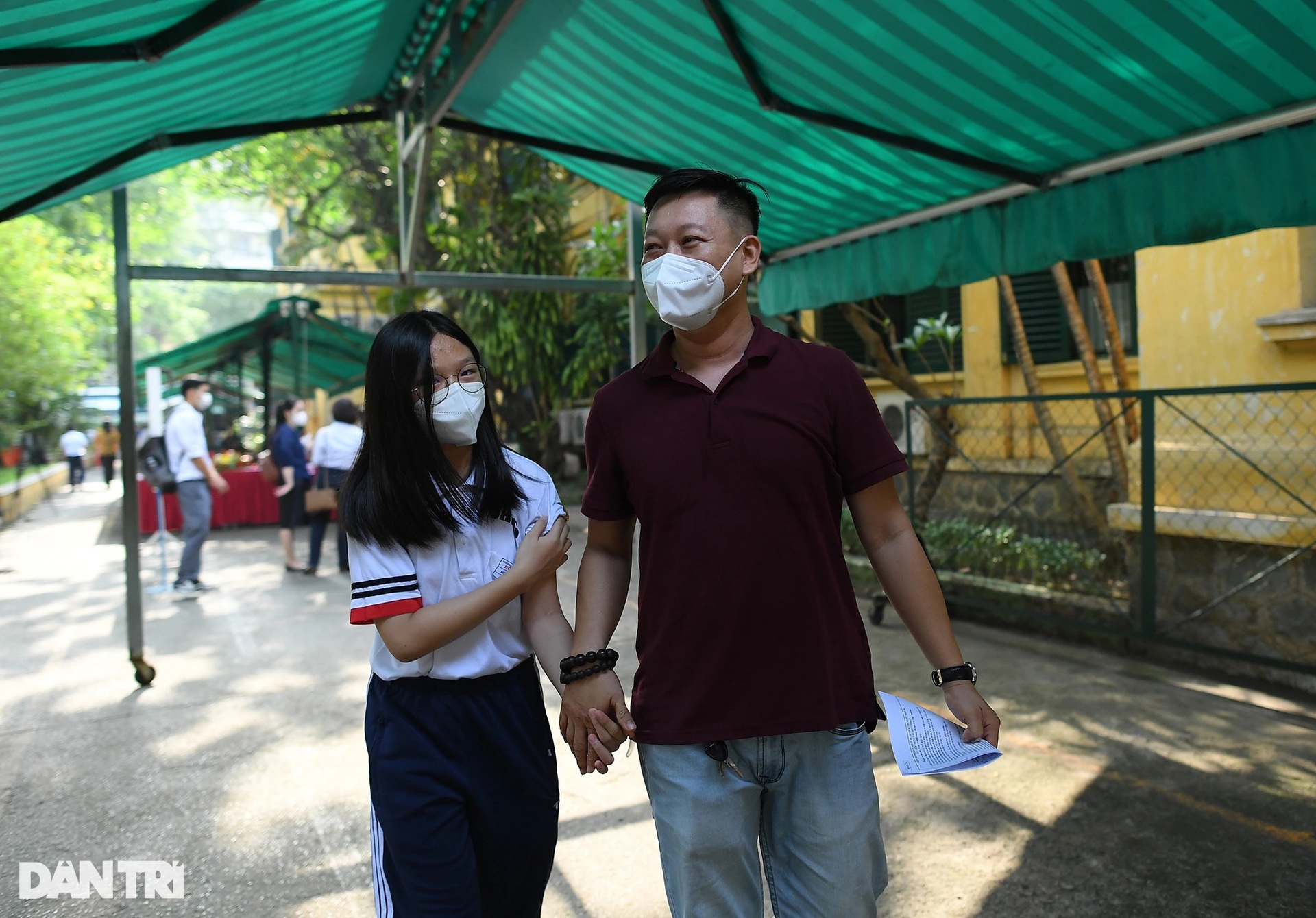 Ngày đầu TPHCM tiêm vaccine ngừa Covid-19 cho trẻ dưới 12 tuổi - 10