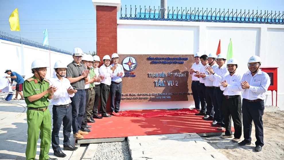 EVNSPC khởi công, khánh thành hàng loạt công trình - 3 EVNSPC khởi công, khánh thành hàng loạt công trình - 3