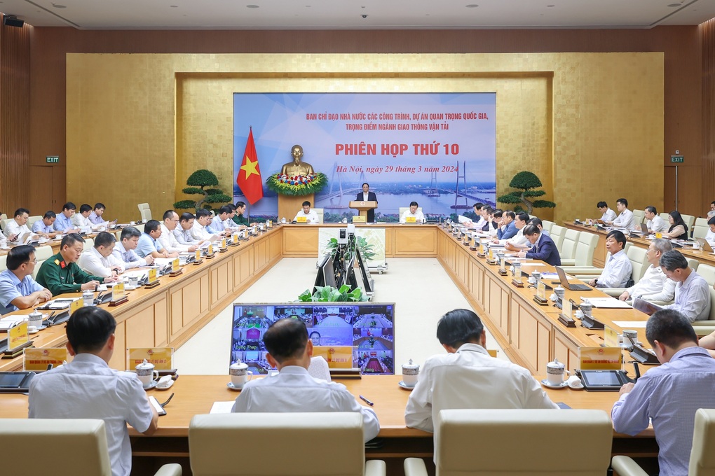 Thủ tướng thúc tiến độ loạt dự án cao tốc, sân bay - 2 Thủ tướng thúc tiến độ loạt dự án cao tốc, sân bay - 2