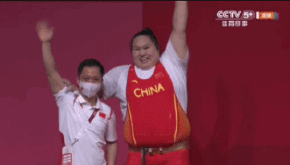 Sự yếu mềm của nữ VĐV nặng 150kg được gọi yêu là... cô nàng gấu trúc - 2 Sự yếu mềm của nữ VĐV nặng 150kg được gọi yêu là... cô nàng gấu trúc - 2