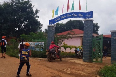 Tập thể giáo viên tố cáo Ban giám hiệu bớt xén khẩu phần ăn của trẻ