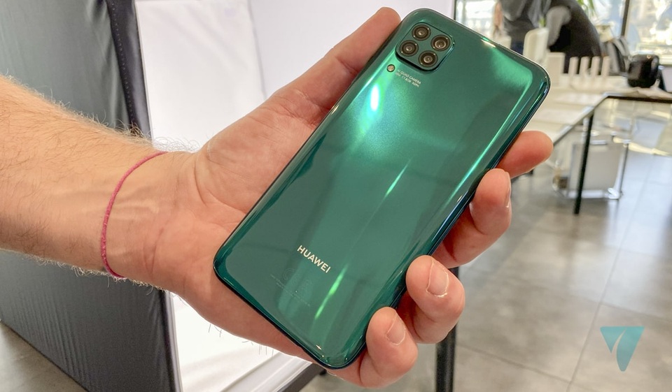 Cận cảnh Huawei P40 Lite với cụm 4 camera thiết kế giống... iPhone 12 - 5 Cận cảnh Huawei P40 Lite với cụm 4 camera thiết kế giống... iPhone 12 - 5